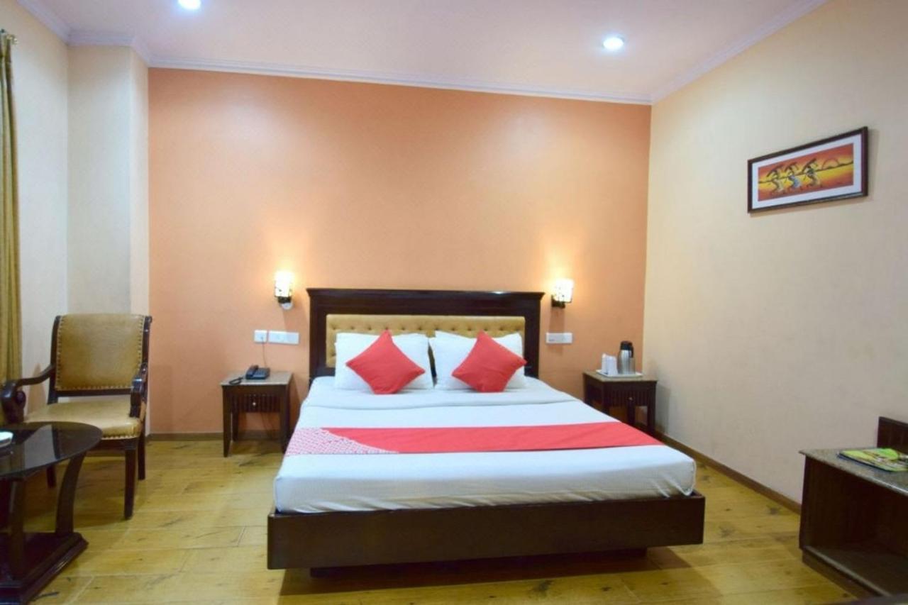 Goroomgo Marc Shimla Near Mall Road - Luxury Room - Excellent Service - Ample Parking - Best Hotel In Shimla Bagian luar foto