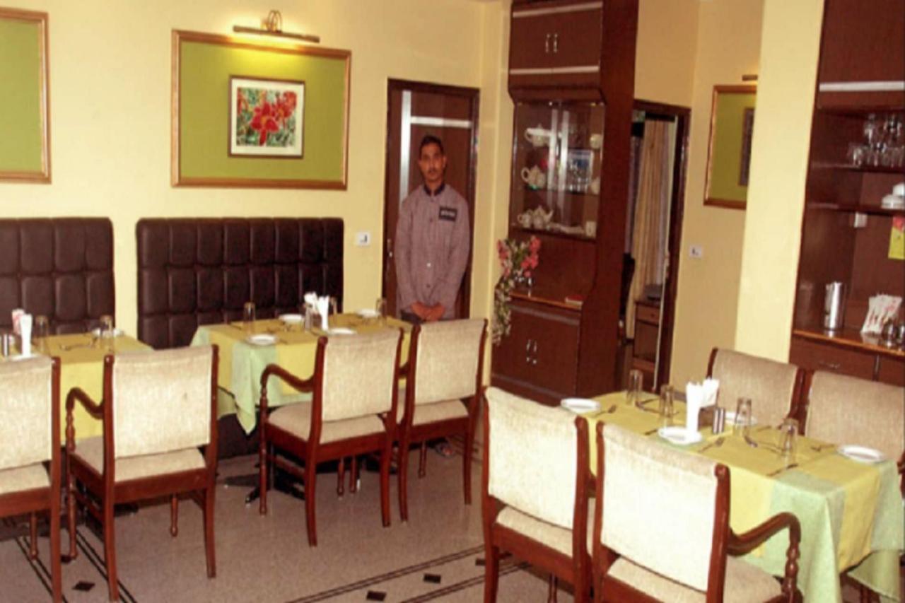 Goroomgo Marc Shimla Near Mall Road - Luxury Room - Excellent Service - Ample Parking - Best Hotel In Shimla Bagian luar foto