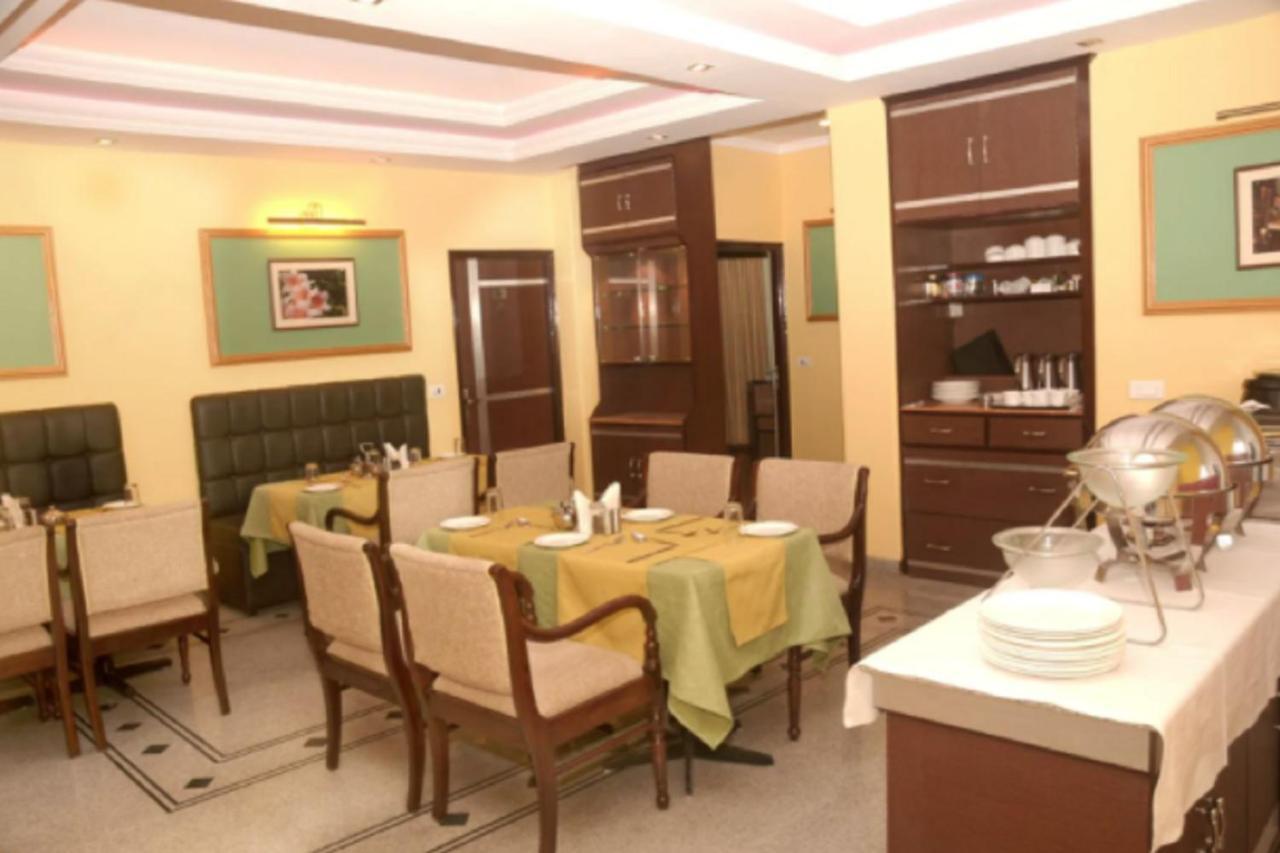 Goroomgo Marc Shimla Near Mall Road - Luxury Room - Excellent Service - Ample Parking - Best Hotel In Shimla Bagian luar foto